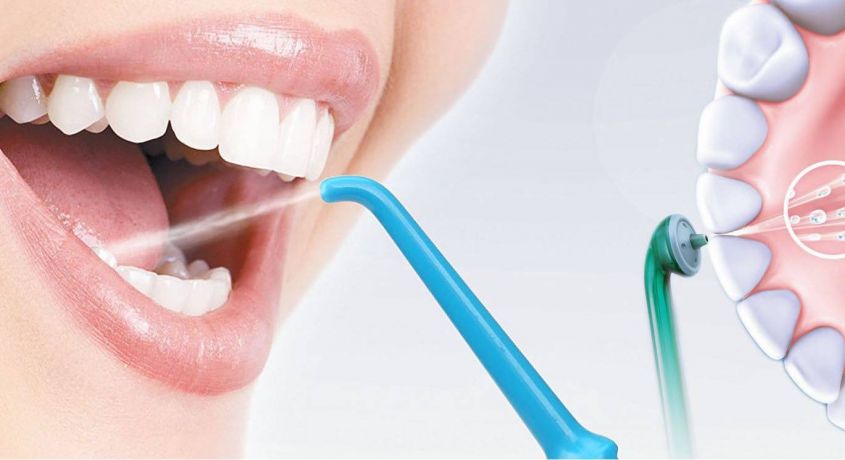 Покоряй идеальной улыбкой! Скидка 50% на профессиональную чистку зубов ультразвуком и отбеливание Air Flow от стоматологической клиники «DENTARIUM».