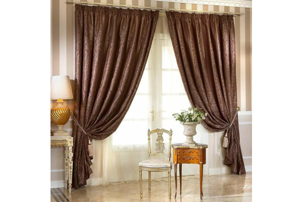 Купить классические шторы в гостиную